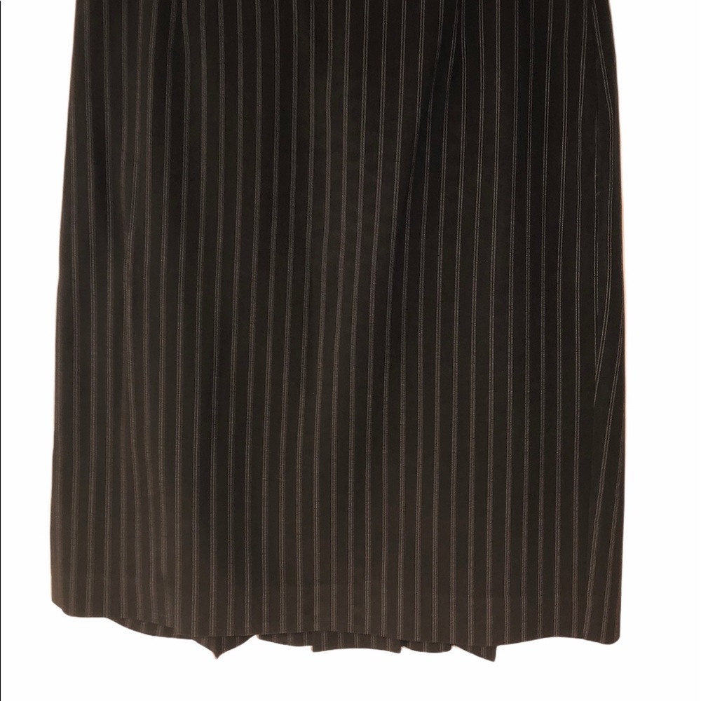 Moda Int’l skirt suit - Picture 6 of 6